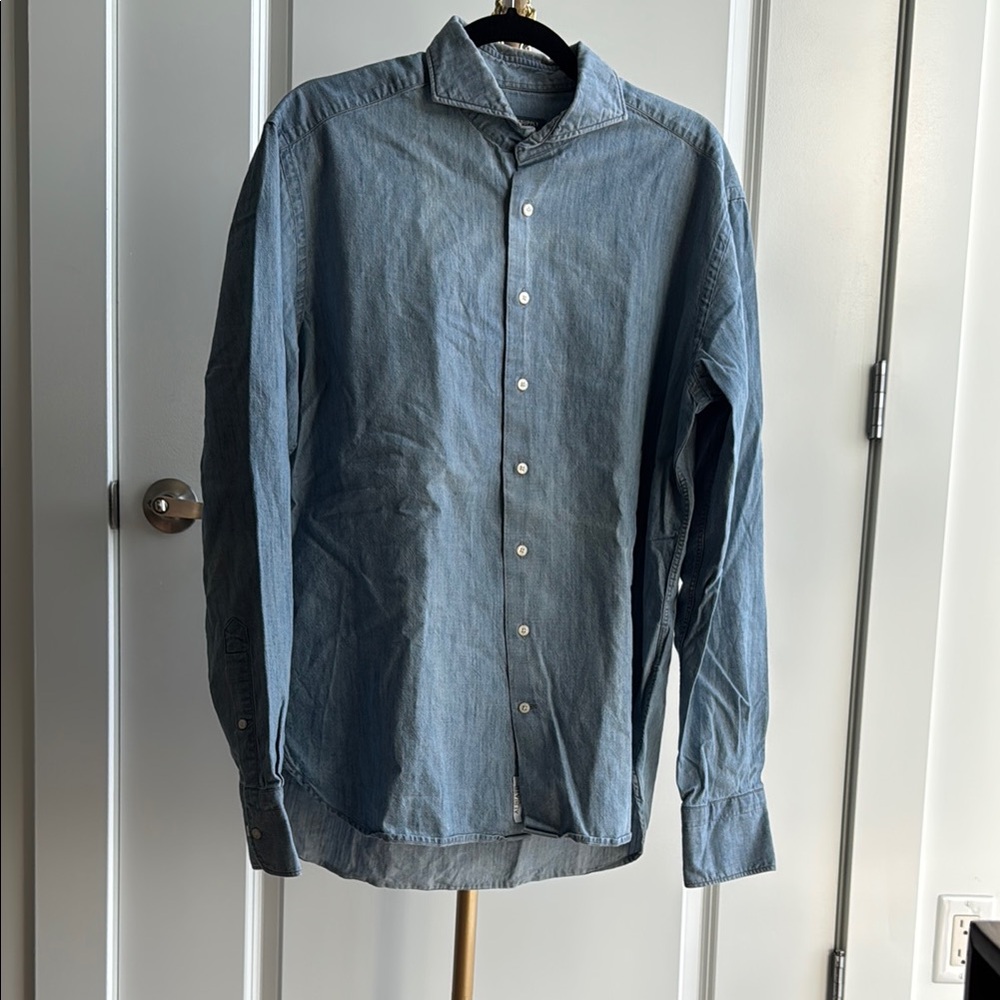 Men's Blue Chambray Dress Shirt